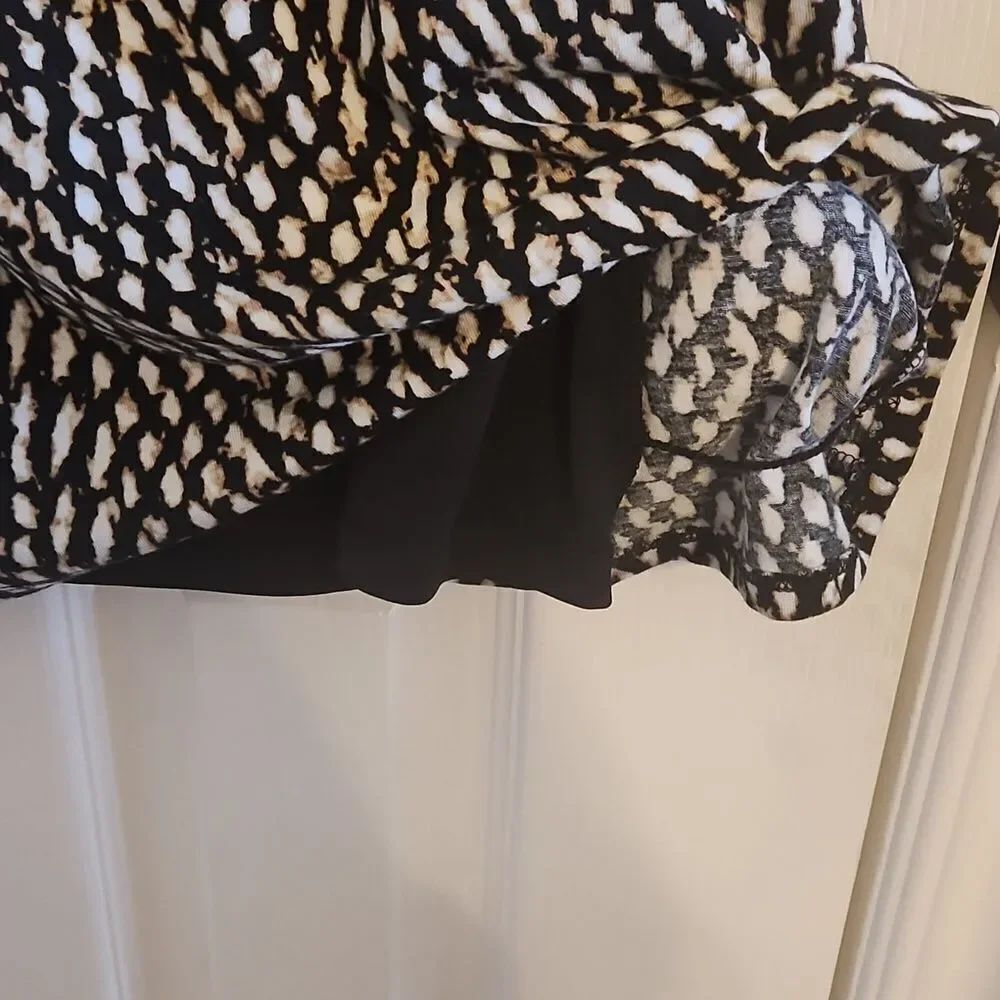 Loft Dress - Picture 5 of 5